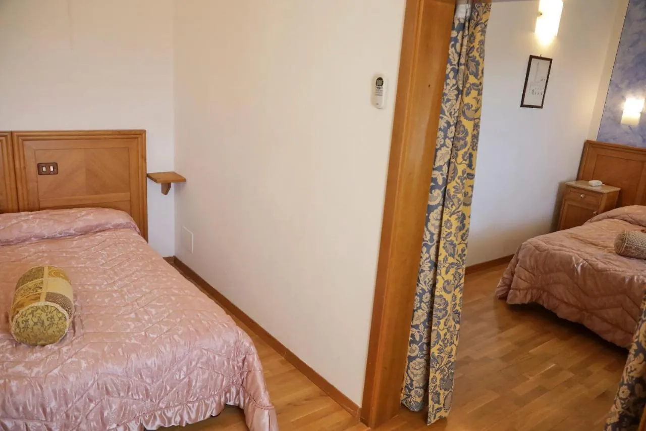 Hotel Ristorante Al Brunello Di Montalcino Italy
